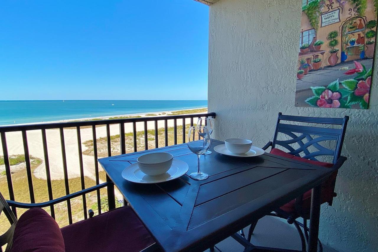 Lighthouse Towers 704 Apartment Clearwater Beach Bagian luar foto