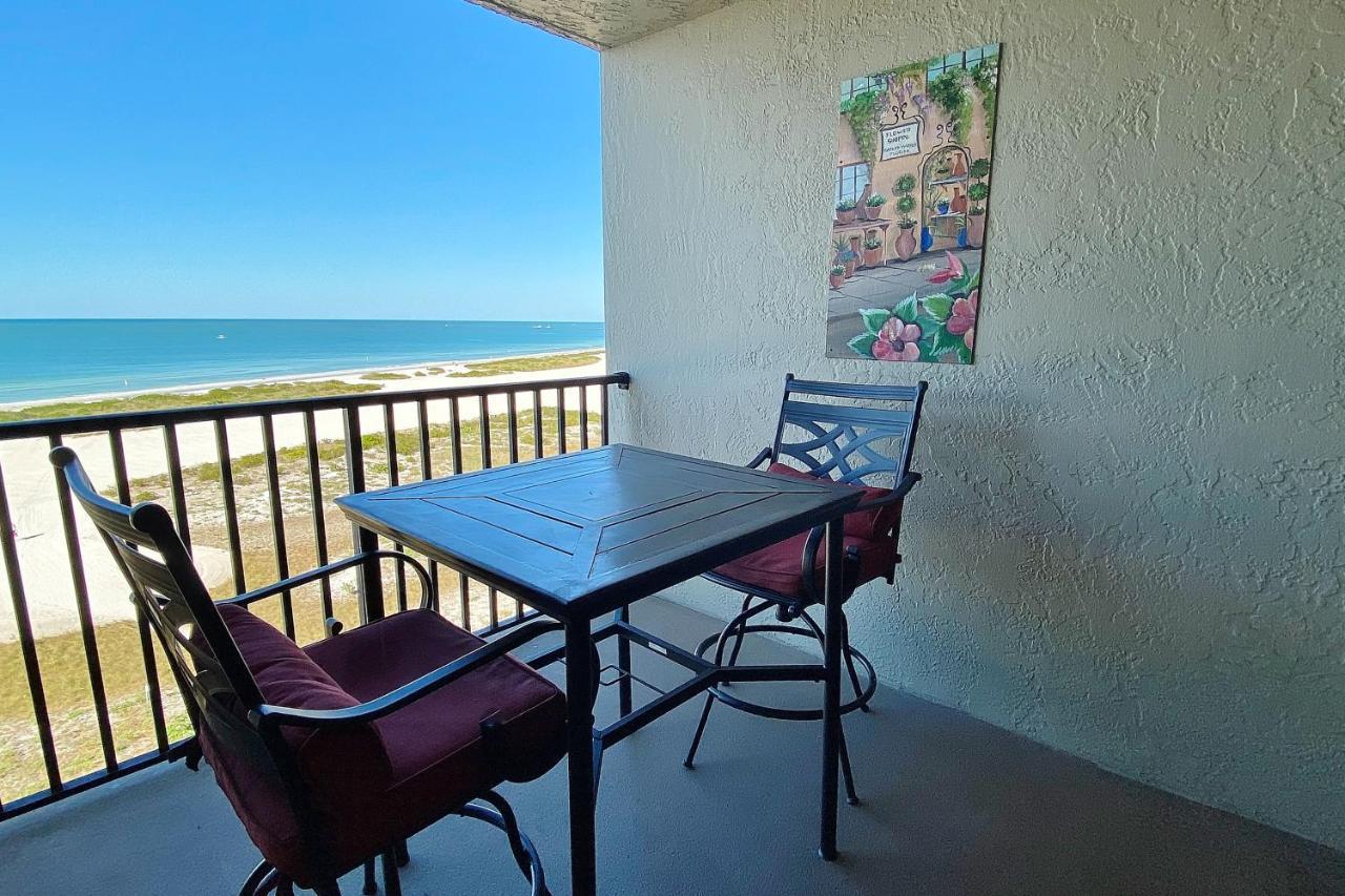Lighthouse Towers 704 Apartment Clearwater Beach Bagian luar foto