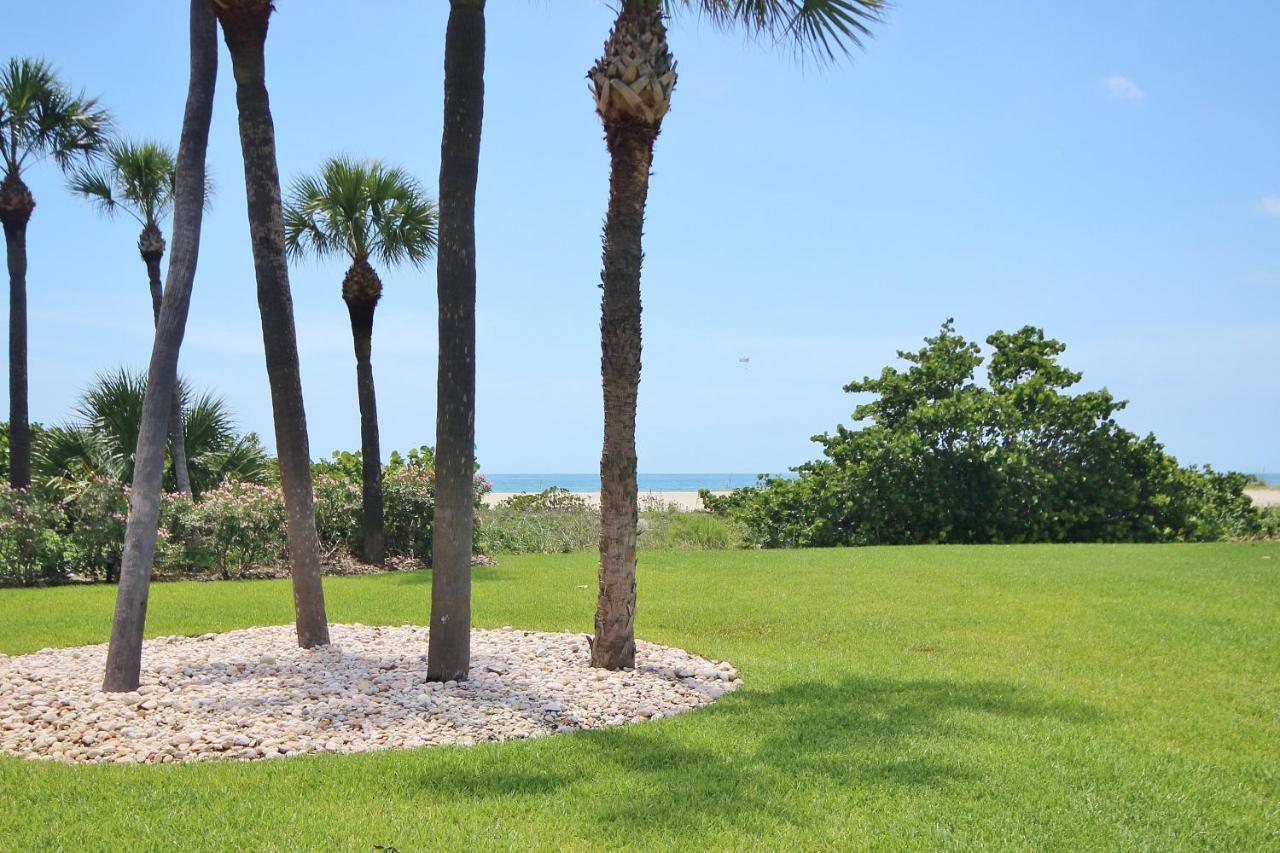 Lighthouse Towers 704 Apartment Clearwater Beach Bagian luar foto